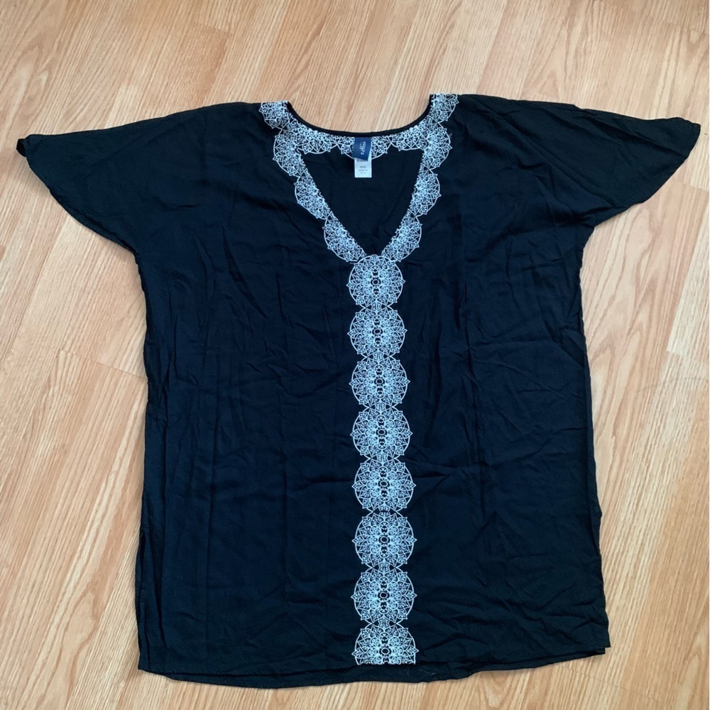 Swimsuits for All Embroidered V-Neck Swimsuit Cover-Up Dress Size 10/12